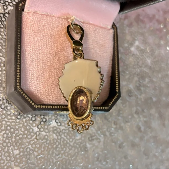 Rare new with tags genie charm
